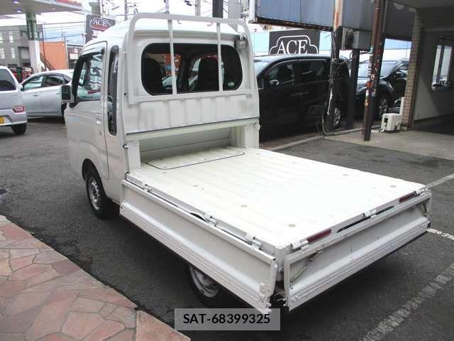 Daihatsu HIJET TRUCK 2017-05 8525172-9