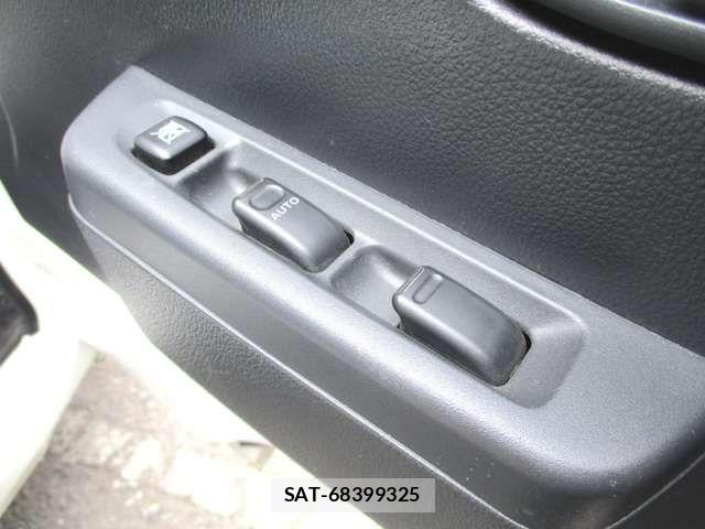 Daihatsu HIJET TRUCK 2017-05 8525172-3