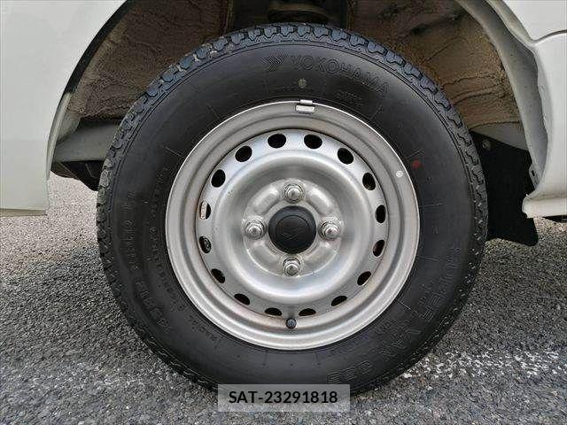 Daihatsu HIJET TRUCK 2018-04 8562123-22