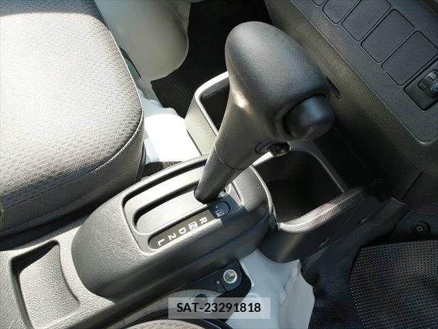 Daihatsu HIJET TRUCK 2018-04 8562123-26