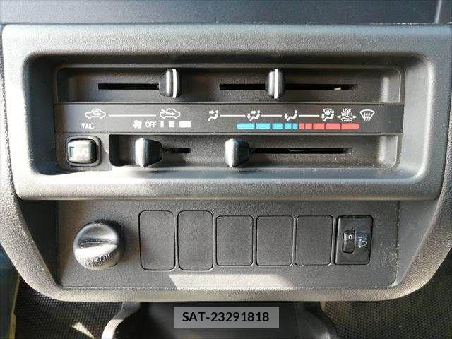 Daihatsu HIJET TRUCK 2018-04 8562123-27