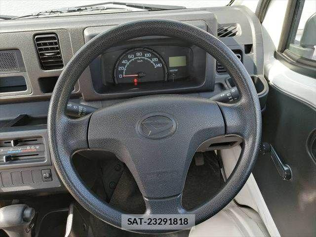 Daihatsu HIJET TRUCK 2018-04 8562123-6
