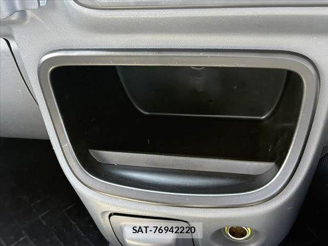 Daihatsu HIJET TRUCK 2013-05 8562125-26