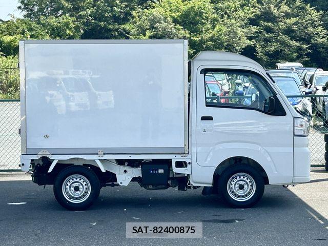 Daihatsu HIJET TRUCK 2022-07 8562120-9