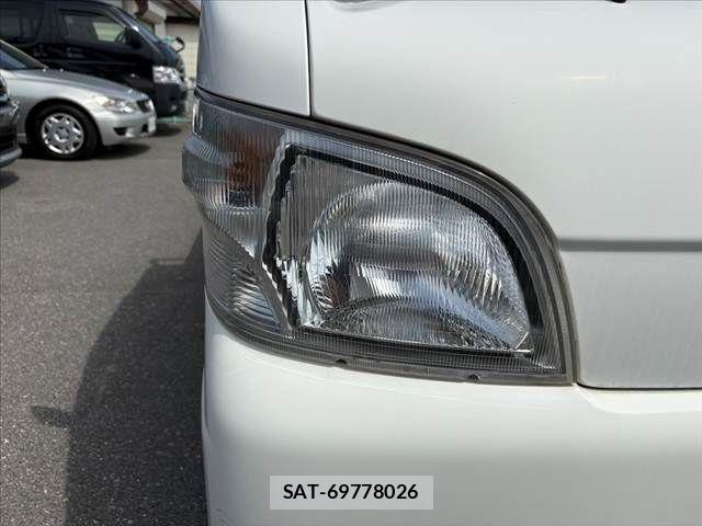 Daihatsu HIJET TRUCK 2013-08 8562126-27