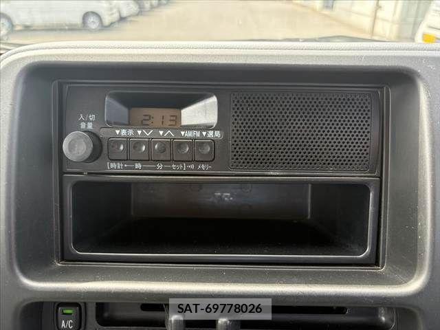 Daihatsu HIJET TRUCK 2013-08 8562126-3