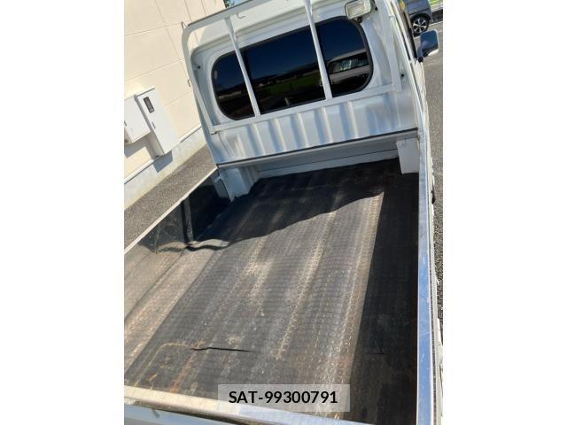 Daihatsu HIJET TRUCK 2014-12 8562128-25