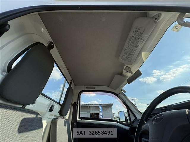 Daihatsu HIJET TRUCK 2015-06 8562127-26