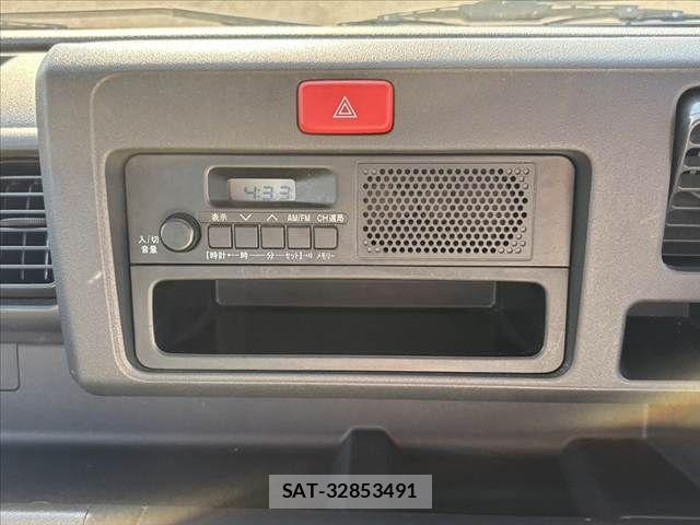 Daihatsu HIJET TRUCK 2015-06 8562127-2