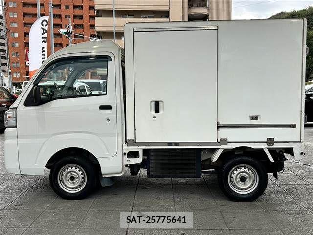 Daihatsu HIJET TRUCK 2020-10 8627055-11