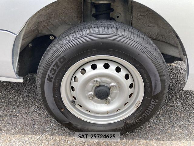 Daihatsu HIJET TRUCK 2017-08 8627059-11