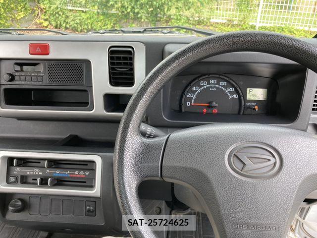 Daihatsu HIJET TRUCK 2017-08 8627059-17
