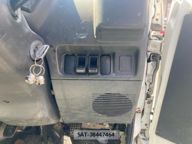 Daihatsu HIJET TRUCK 2005-06 8659411-12