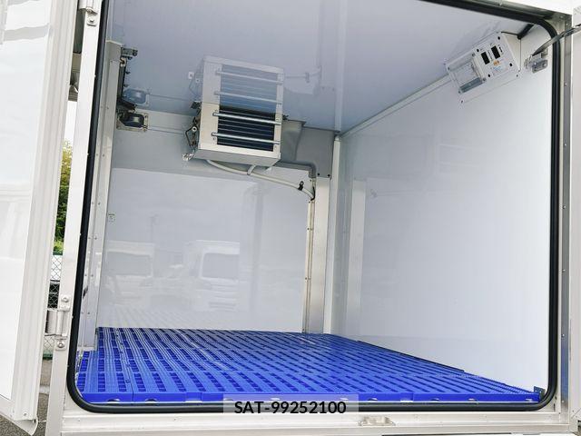 Daihatsu HIJET TRUCK 2026-07 8742638-15