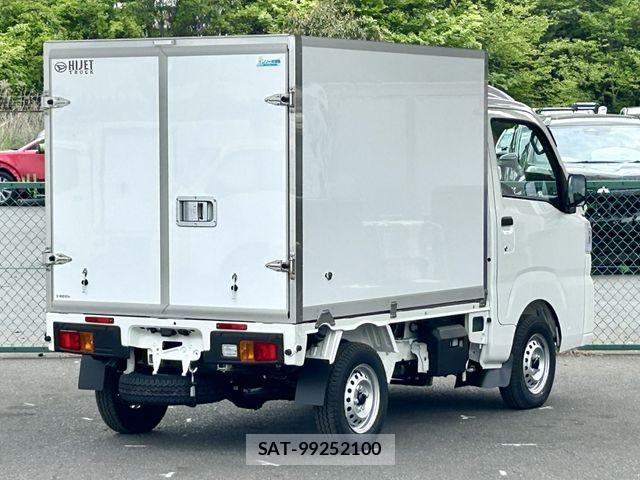 Daihatsu HIJET TRUCK 2026-07 8742638-2