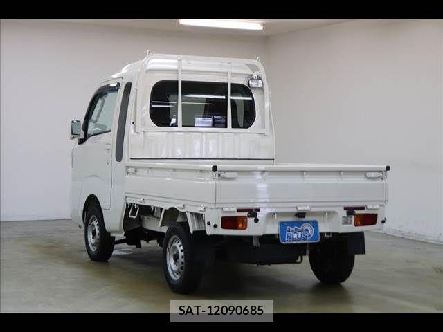 Daihatsu HIJET TRUCK 2021-06 8829365-19