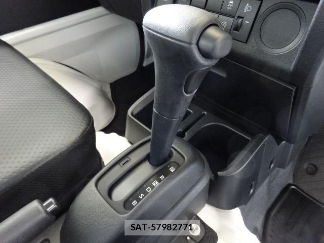 Daihatsu HIJET TRUCK 2026-04 8829361-15