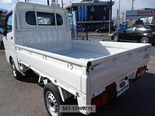 Daihatsu HIJET TRUCK 2026-04 8829361-3