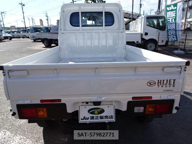 Daihatsu HIJET TRUCK 2026-04 8829361-6