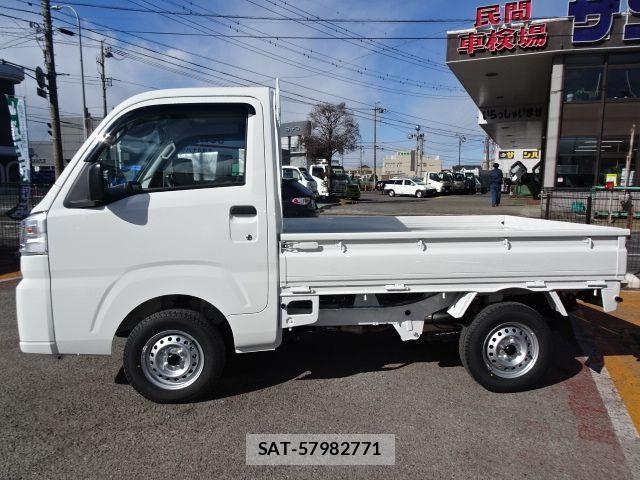 Daihatsu HIJET TRUCK 2026-04 8829361-7