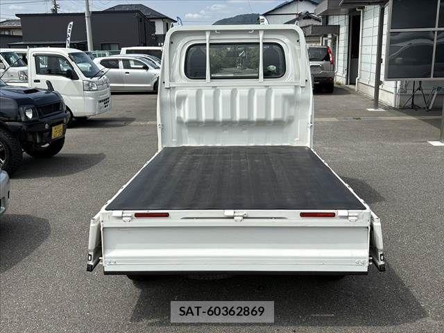 Daihatsu HIJET TRUCK 2015-06 8829366-15