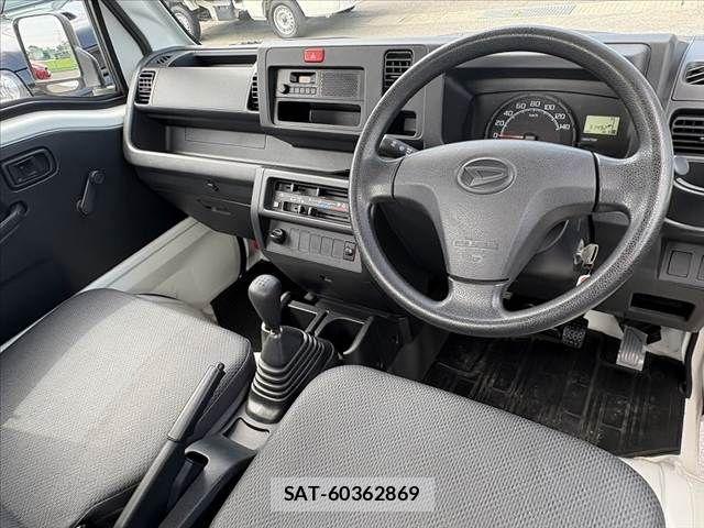 Daihatsu HIJET TRUCK 2015-06 8829366-1