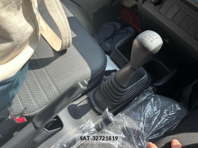 Daihatsu HIJET TRUCK 2016-11 8849273-22