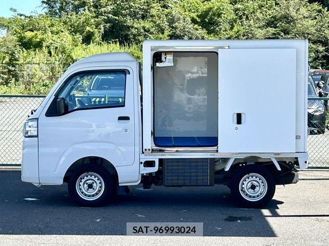 Daihatsu HIJET TRUCK 2019-04 8849269-8