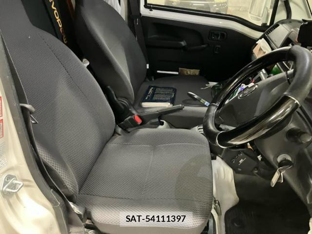 Daihatsu HIJET TRUCK 2016-04 8871149-11