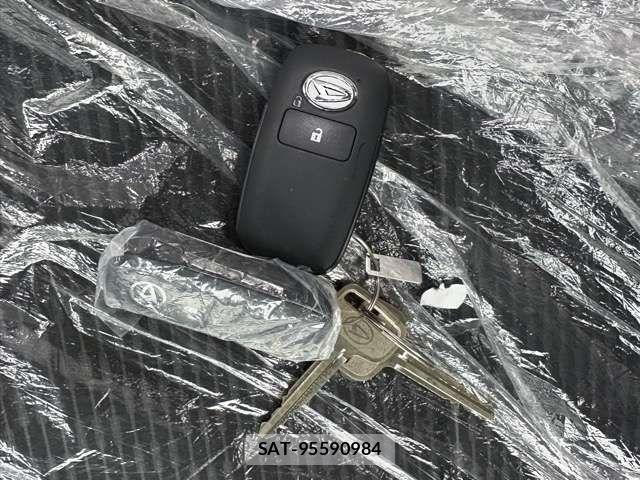 Daihatsu HIJET TRUCK 2025-10 8880041-13