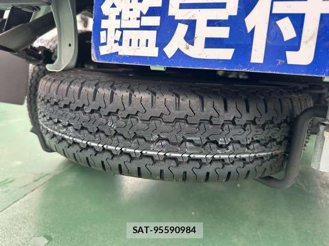 Daihatsu HIJET TRUCK 2025-10 8880041-6