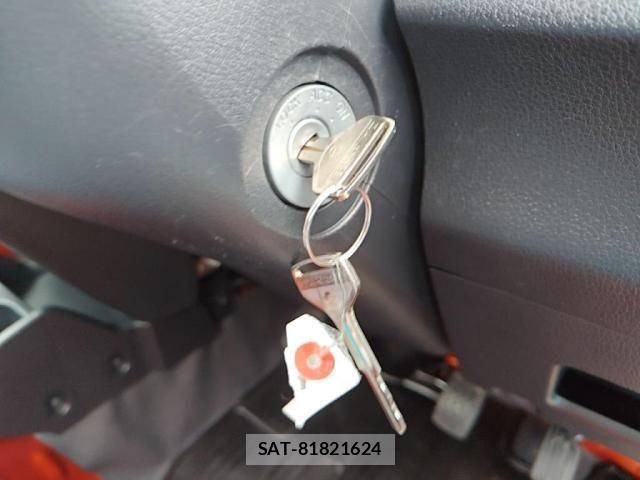 Daihatsu HIJET TRUCK 2015-01 8880043-12
