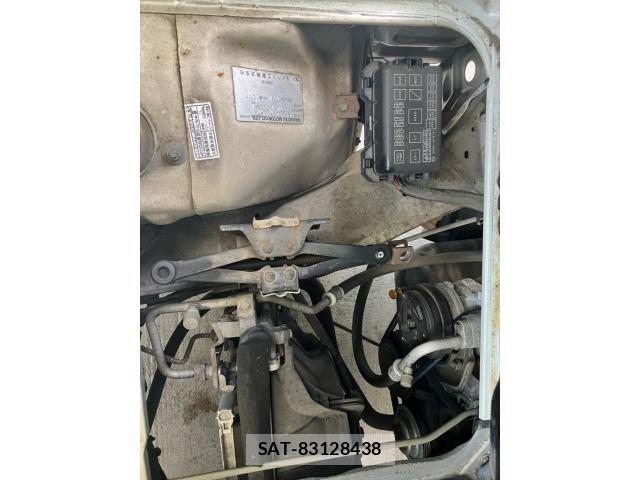 Daihatsu HIJET TRUCK 2004-12 8883701-21