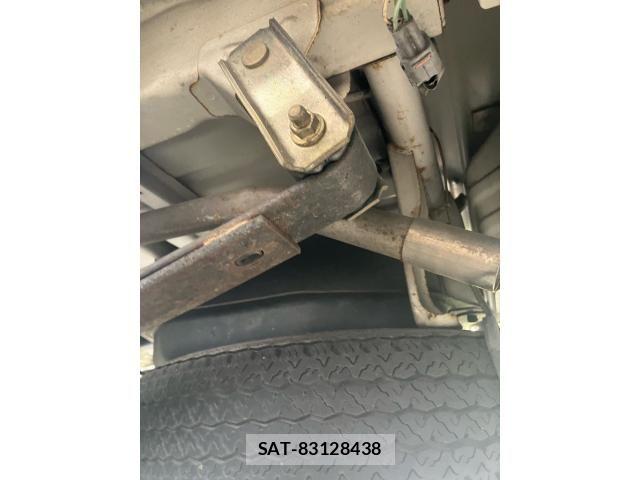 Daihatsu HIJET TRUCK 2004-12 8883701-24