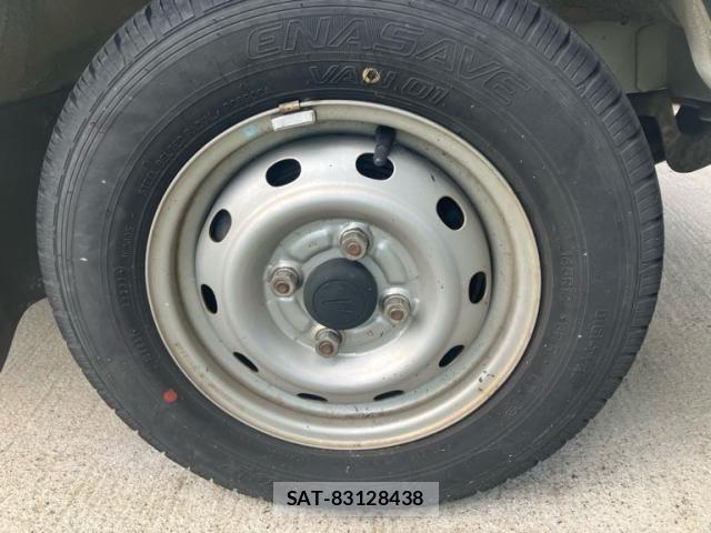 Daihatsu HIJET TRUCK 2004-12 8883701-6