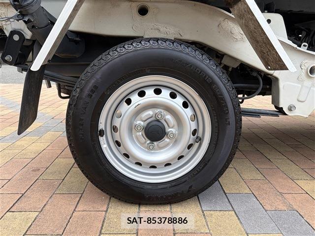 Daihatsu HIJET TRUCK 2021-04 8158555-12