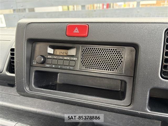 Daihatsu HIJET TRUCK 2021-04 8158555-21