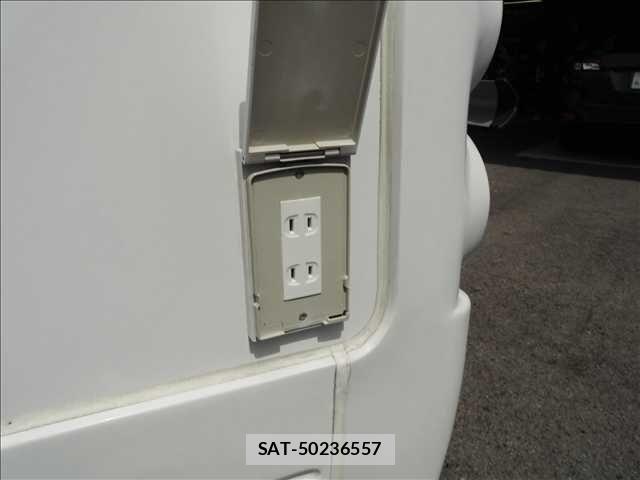 Daihatsu HIJET TRUCK 2022-08 923313-17
