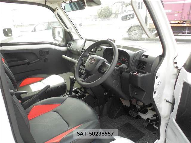 Daihatsu HIJET TRUCK 2022-08 923313-2