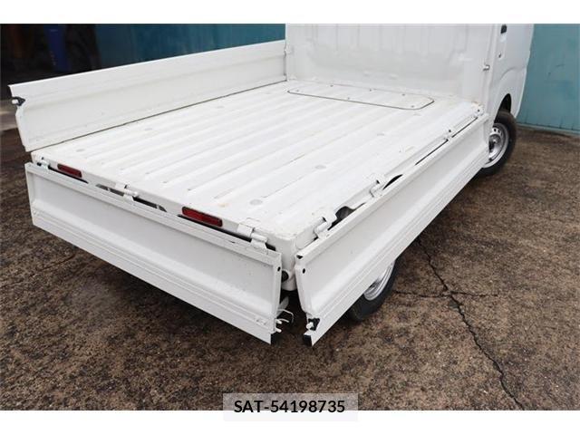Daihatsu HIJET TRUCK 2023-08 1040555-4
