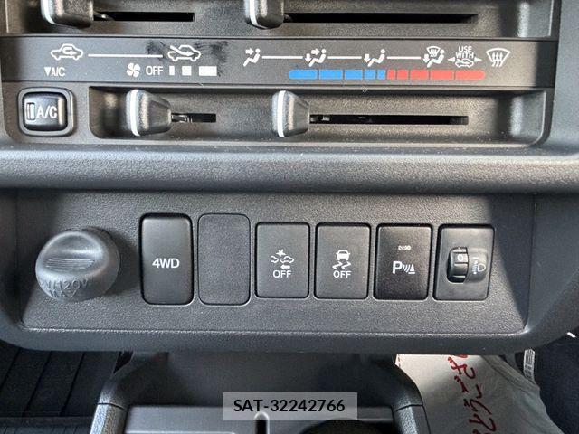 Daihatsu HIJET TRUCK 2021-03 1281712-14