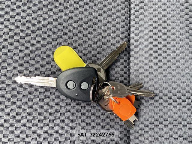 Daihatsu HIJET TRUCK 2021-03 1281712-16