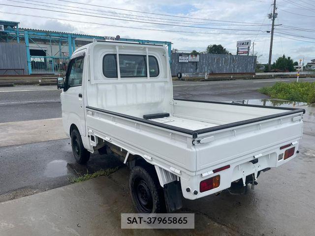 Daihatsu HIJET TRUCK 2015-11 1281708-1