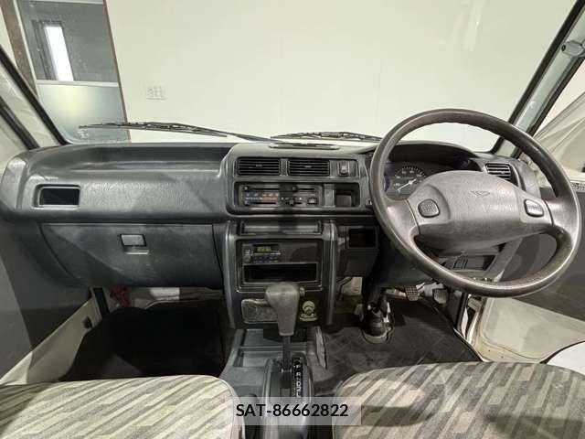 Daihatsu HIJET TRUCK 2003-04 1825197-12