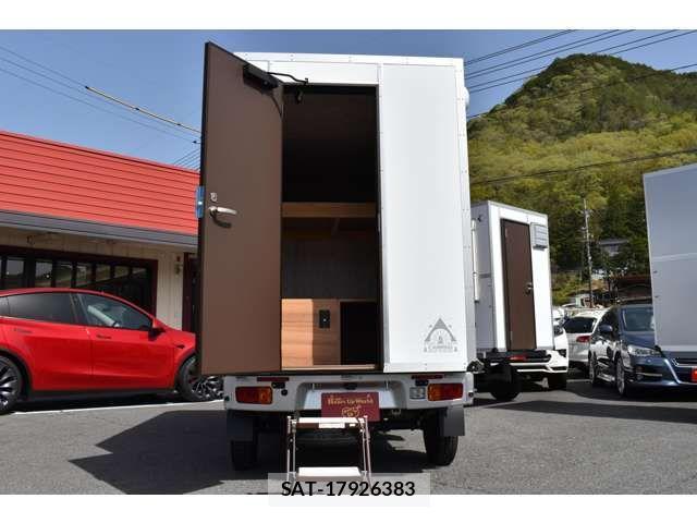 Daihatsu HIJET TRUCK 2020-10 2102744-6