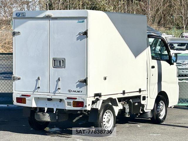 Daihatsu HIJET TRUCK 2016-11 3375196-2