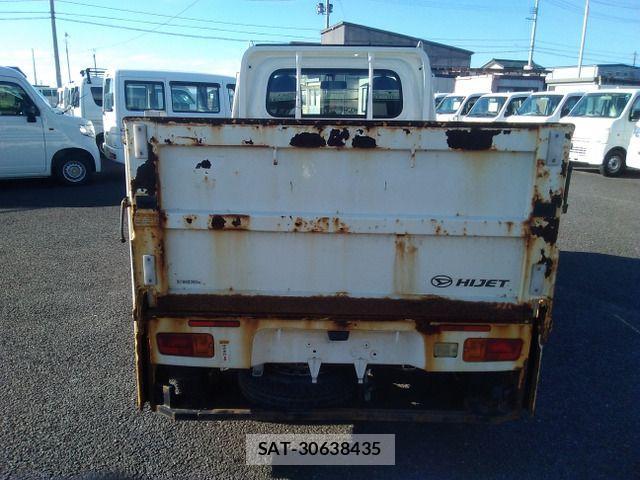 Daihatsu HIJET TRUCK 2017-06 3714454-5