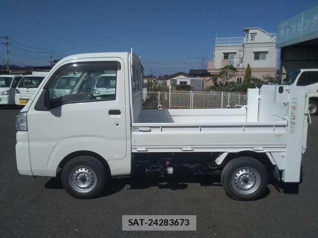 Daihatsu HIJET TRUCK 2018-03 3714451-4