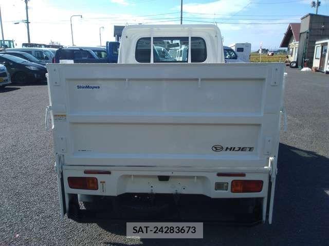 Daihatsu HIJET TRUCK 2018-03 3714451-5