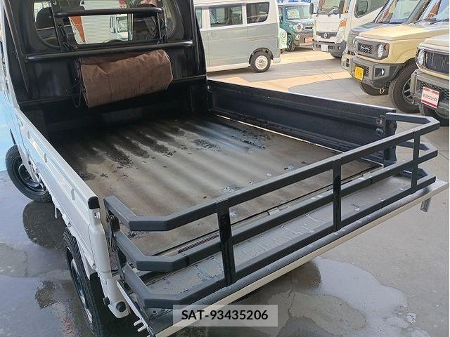Daihatsu HIJET TRUCK 2022-06 3769582-4